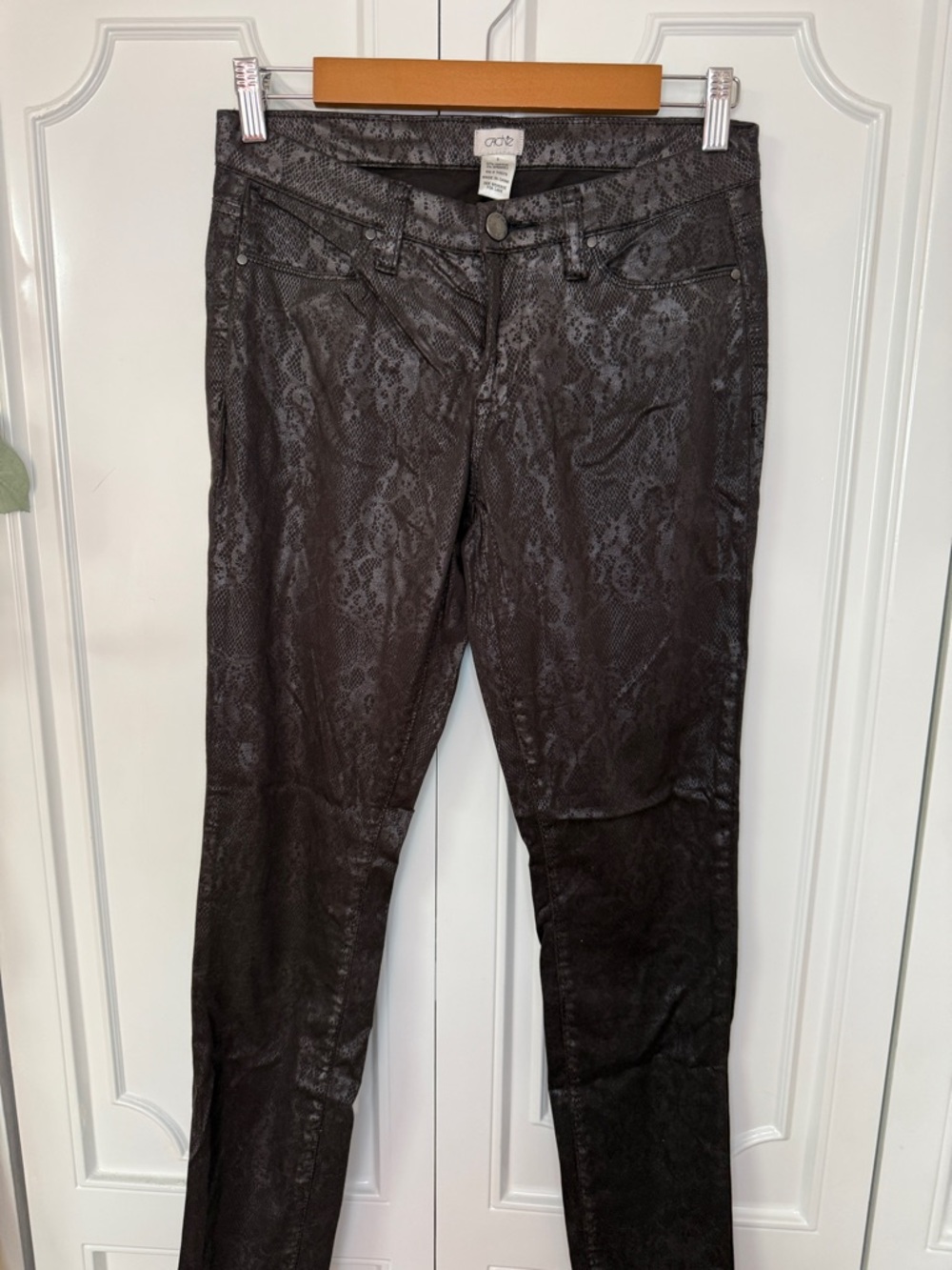 Cache Metallic Snake-Print Skinny Jeans - Brown/Black